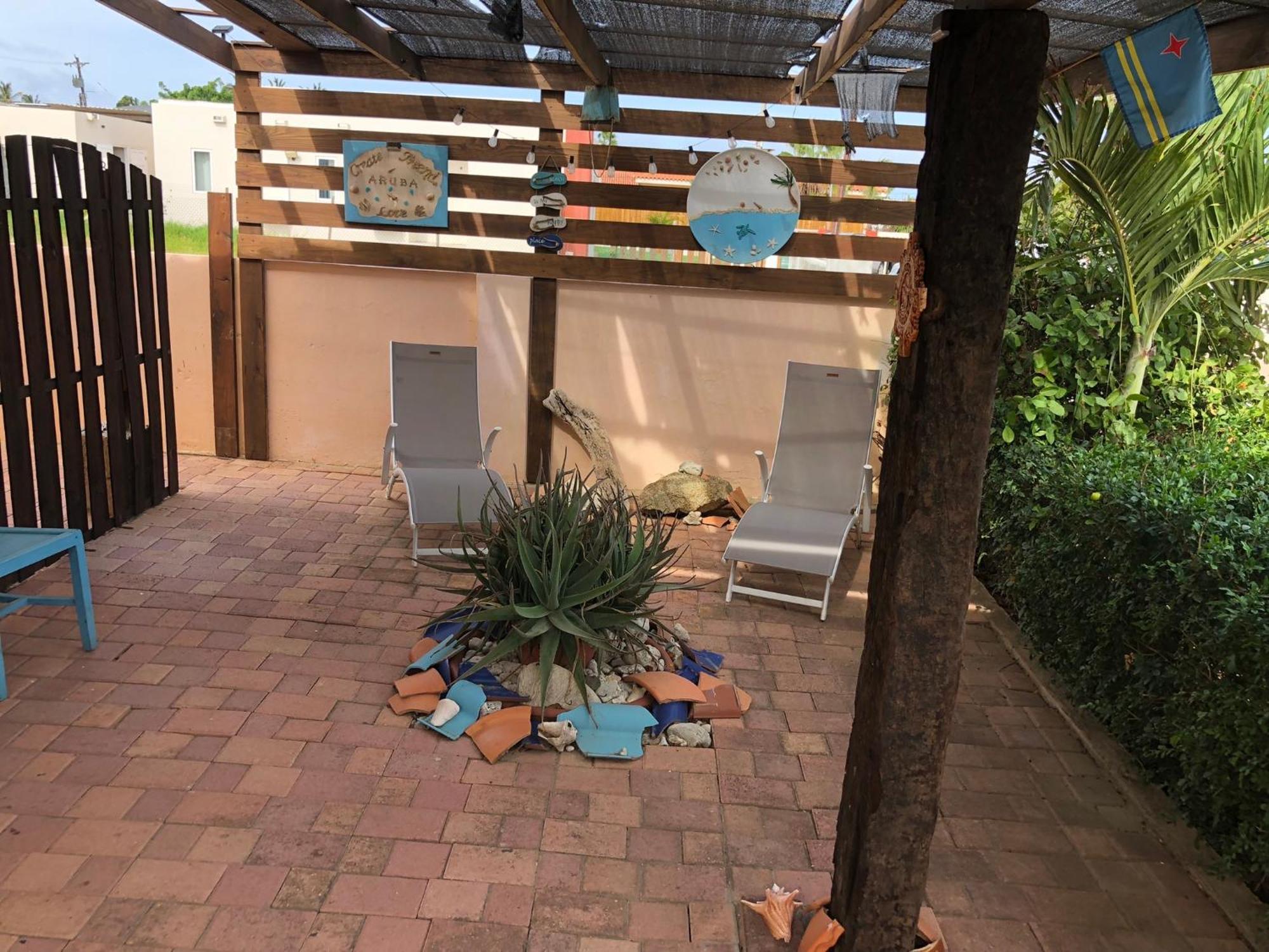 Local Home Aruba 오란제스타트 외부 사진